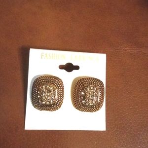 Vintage crystal post earrings.